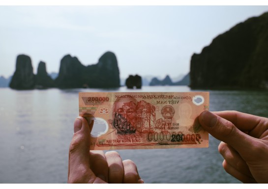 TRAVELING TO VIETNAM: WHERE TO CHANGE YOUR CURRENCY AT THE BEST PRICE